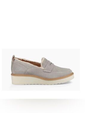 Ugg Women's Atwater Spill Seam Loafer Seal 1095231 size 7